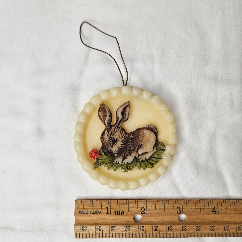Vtg WAX Round Bunny Rabbit Ornament Scalloped‎ Edge Cream Brown Easter Christmas
